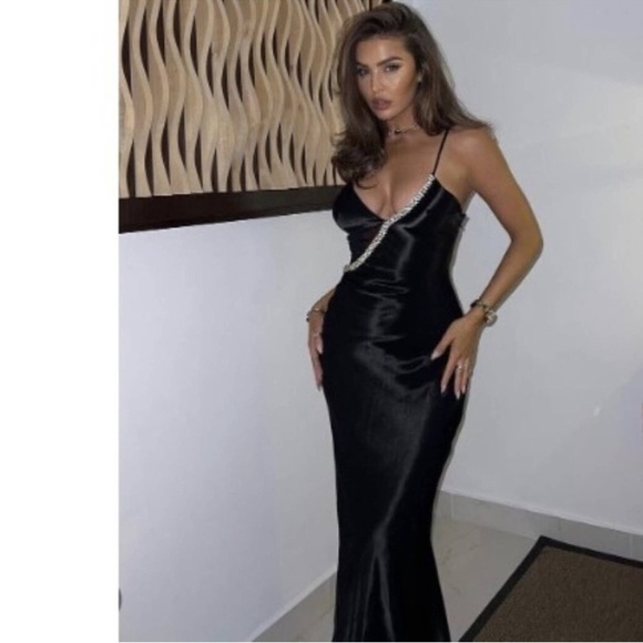 ZARA SATIN EFFECT RHINESTONE CRYSTAL BLACK DRESS - Picture 2 of 10